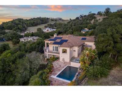 Home For Sale in Santa Rosa, California