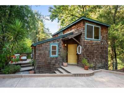 Home For Sale in Camp Meeker, California