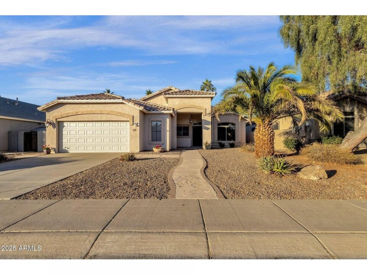 Picture of Home For Sale in Gilbert, Arizona, United States