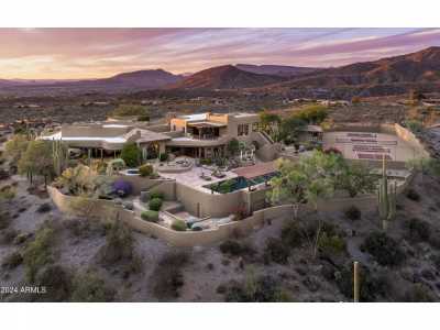 Home For Sale in Carefree, Arizona