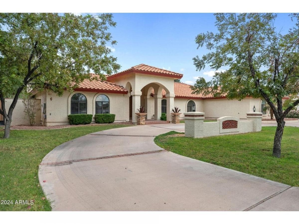 Picture of Home For Sale in Gilbert, Arizona, United States