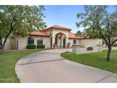 Home For Sale in Gilbert, Arizona