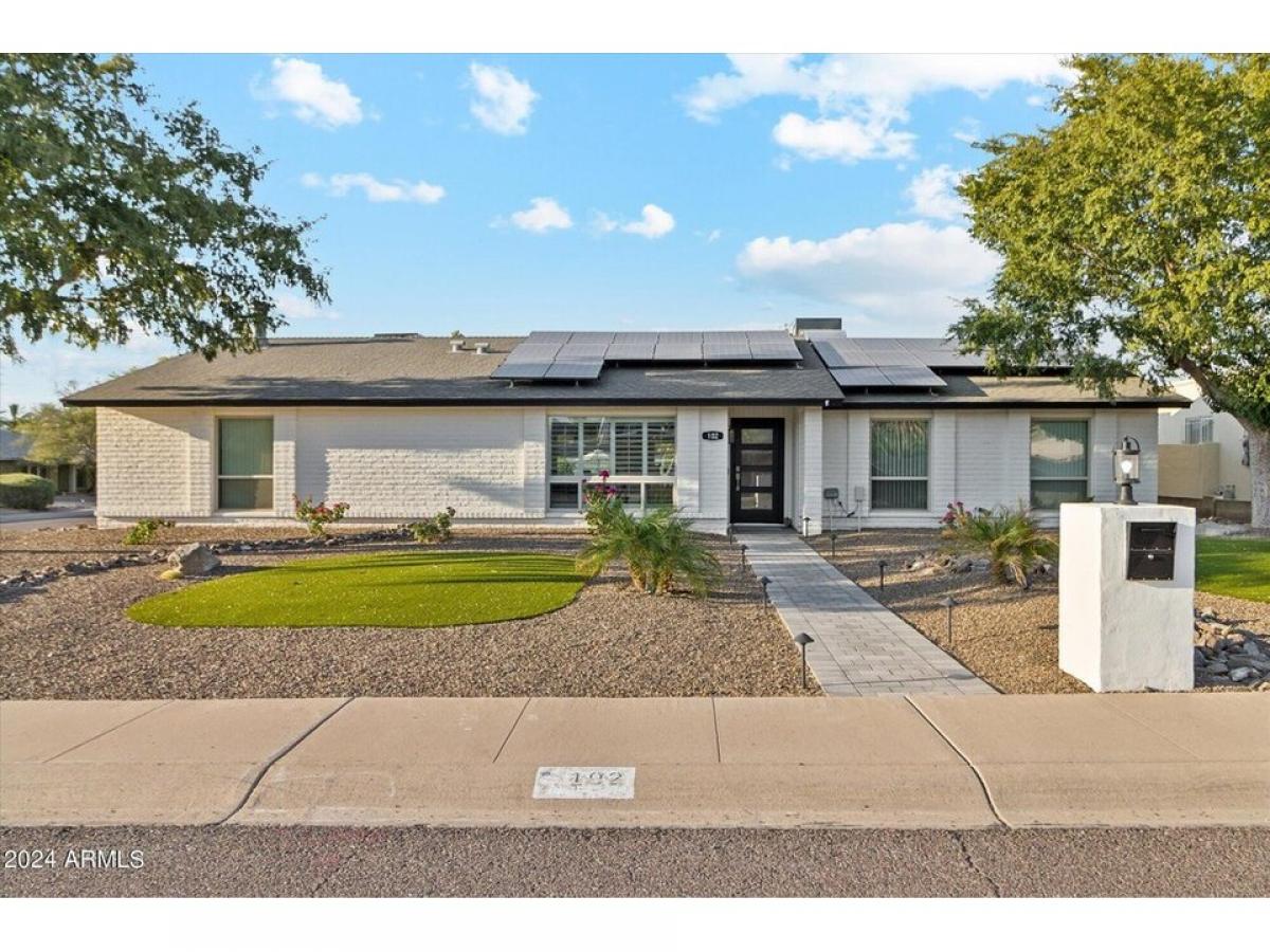 Picture of Home For Sale in Phoenix, Arizona, United States