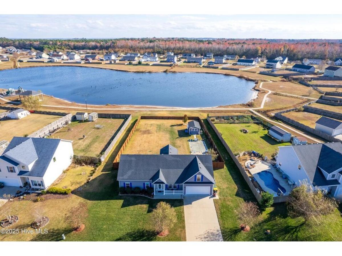 Picture of Home For Sale in Currituck, North Carolina, United States