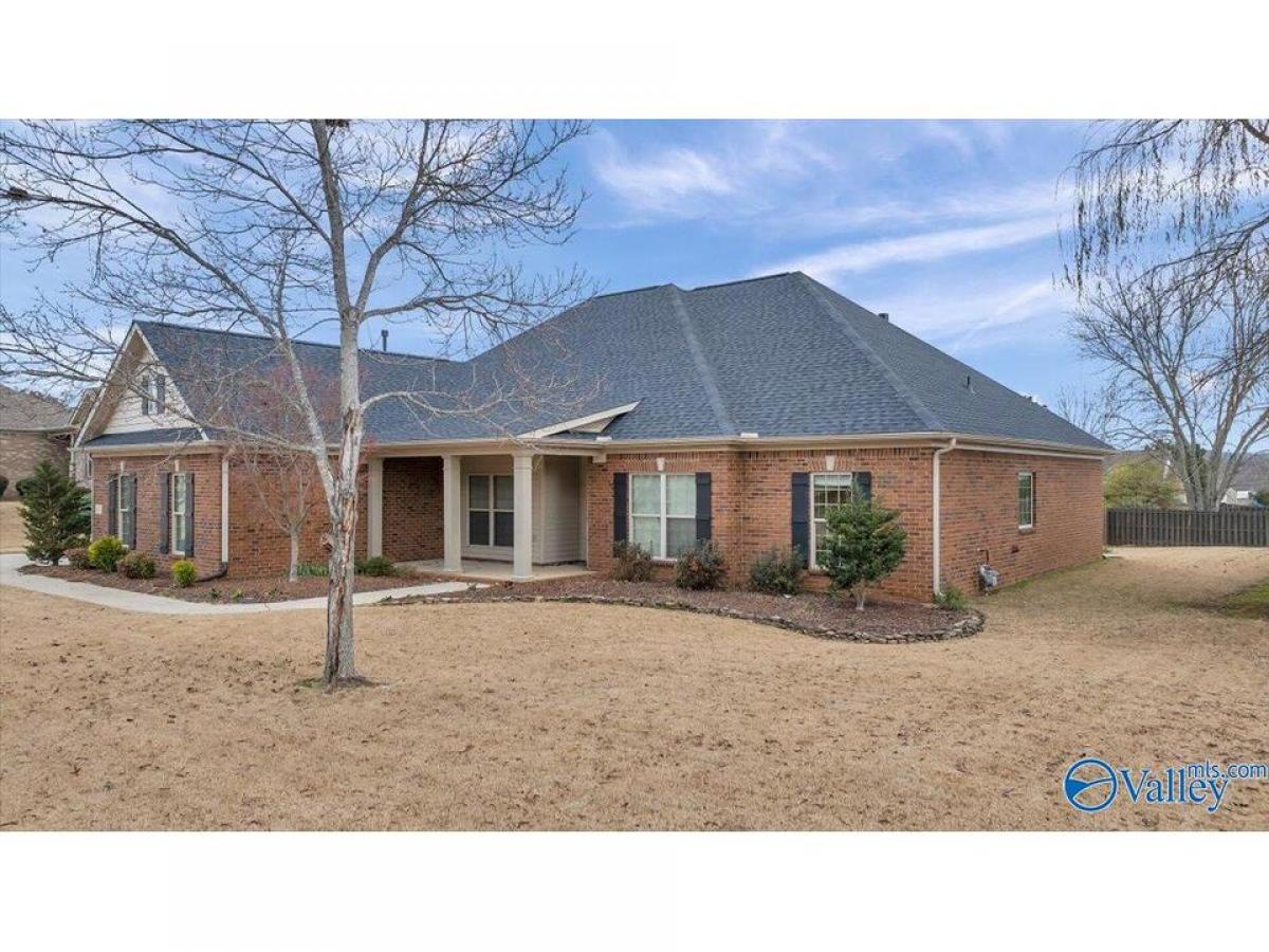 Picture of Home For Sale in Huntsville, Alabama, United States