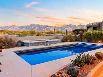 Home For Sale in Oro Valley, Arizona