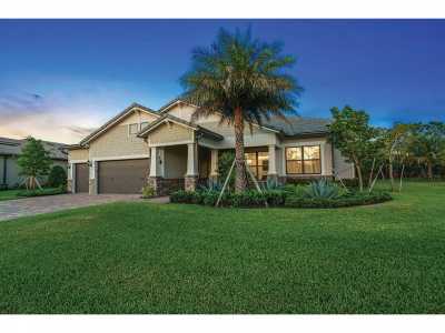 Home For Sale in Palm Beach Gardens, Florida