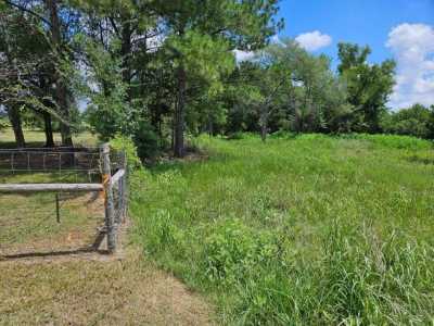 Home For Sale in Bedias, Texas