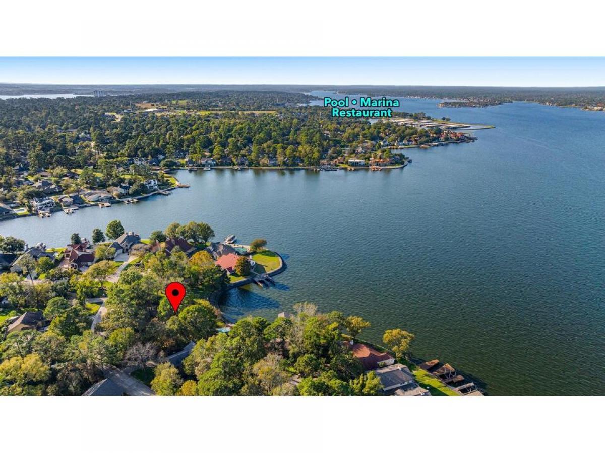 Picture of Home For Sale in Montgomery, Texas, United States