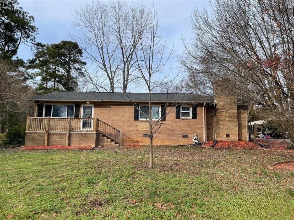 Picture of Home For Sale in Lancaster, South Carolina, United States