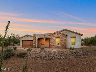 Home For Sale in Oro Valley, Arizona