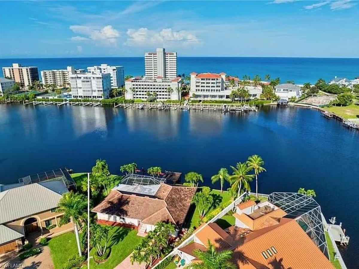 Picture of Home For Sale in Naples, Florida, United States