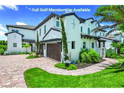 Condo For Sale in Naples, Florida