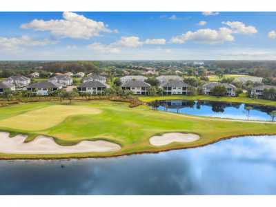 Condo For Sale in Naples, Florida