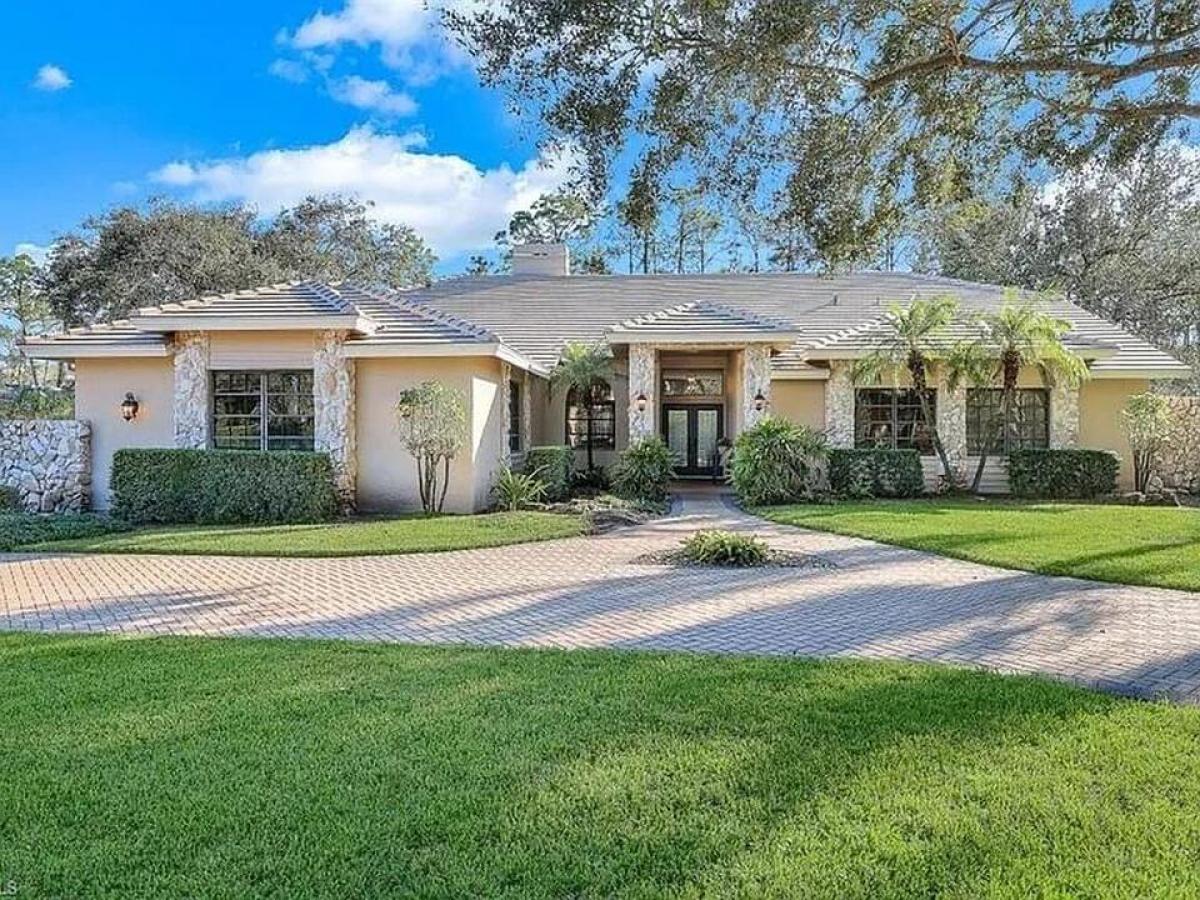 Picture of Home For Sale in Naples, Florida, United States