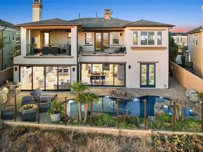 Home For Sale in Huntington Beach, California