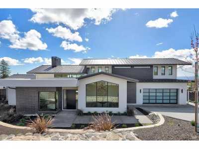 Home For Sale in Santa Rosa, California