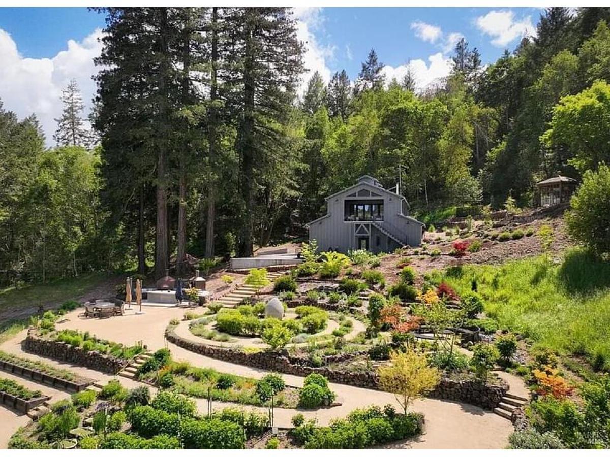 Picture of Home For Sale in Healdsburg, California, United States