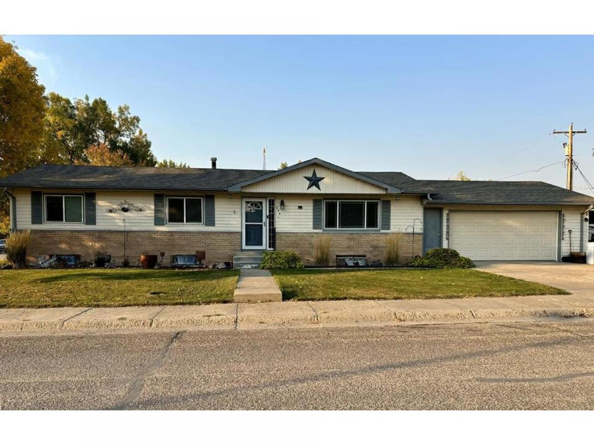 Picture of Home For Sale in Guernsey, Wyoming, United States