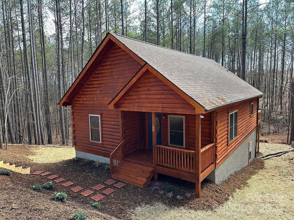 Picture of Home For Sale in Rutherfordton, North Carolina, United States