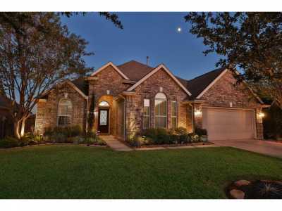 Home For Sale in Tomball, Texas