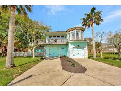 Home For Sale in San Leon, Texas