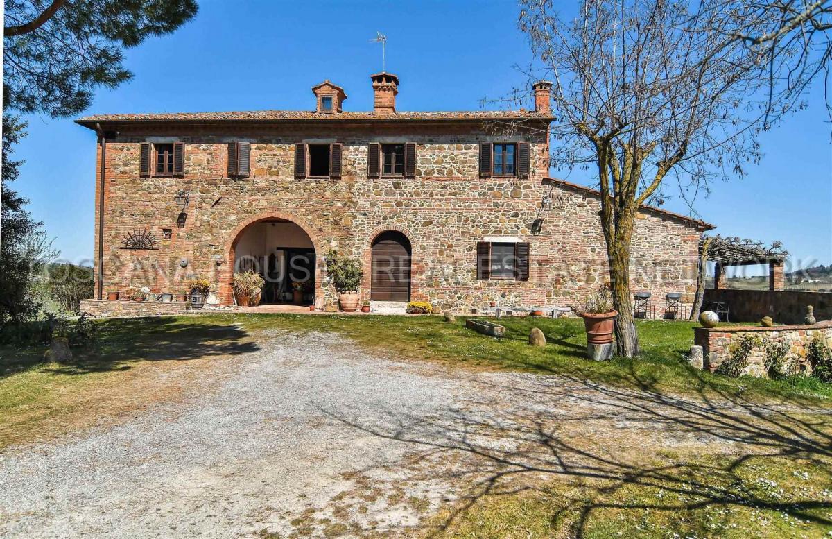 Picture of Home For Sale in Montepulciano, Tuscany, Italy