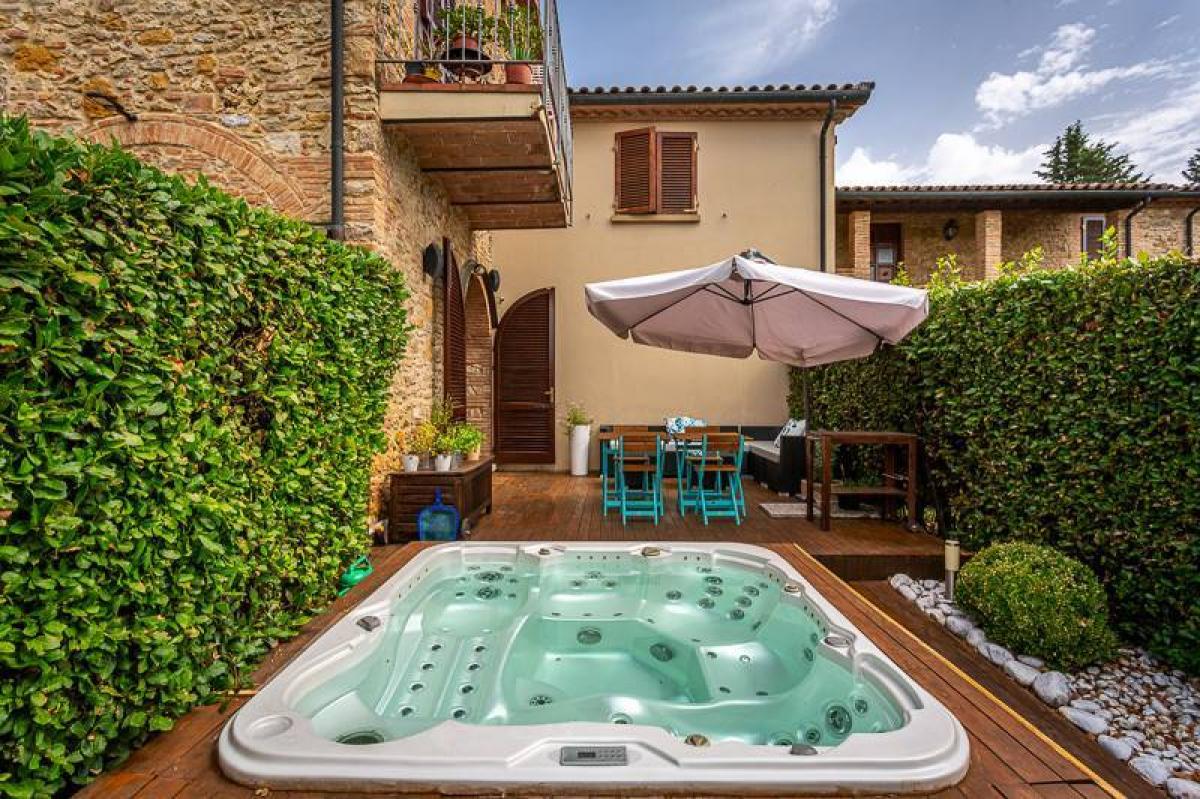 Picture of Home For Sale in Riparbella, Tuscany, Italy