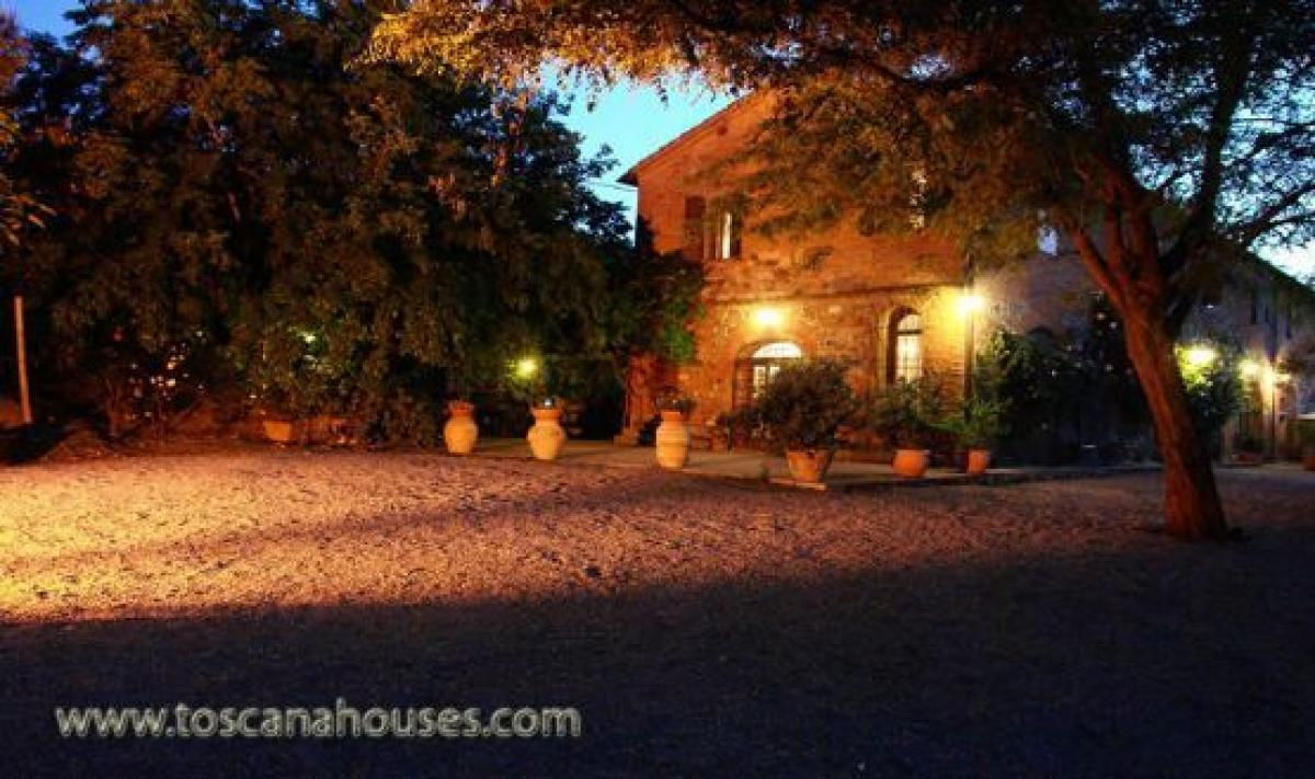 Picture of Home For Sale in Montepulciano, Tuscany, Italy