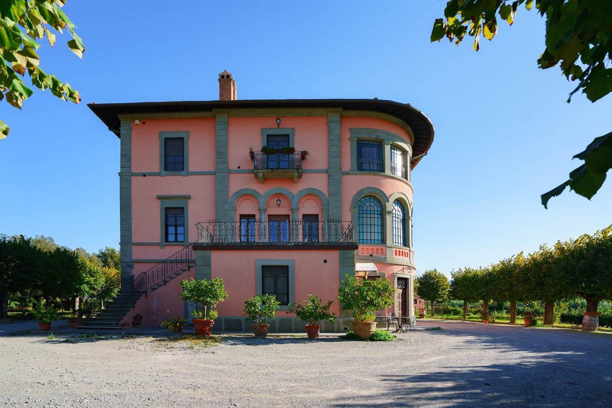 Picture of Villa For Sale in Cortona, Arezzo, Italy