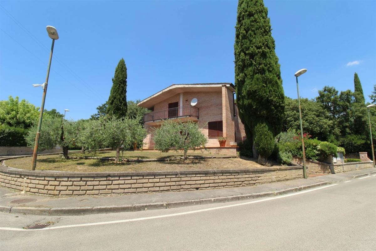 Picture of Villa For Sale in Castelnuovo Berardenga, Tuscany, Italy