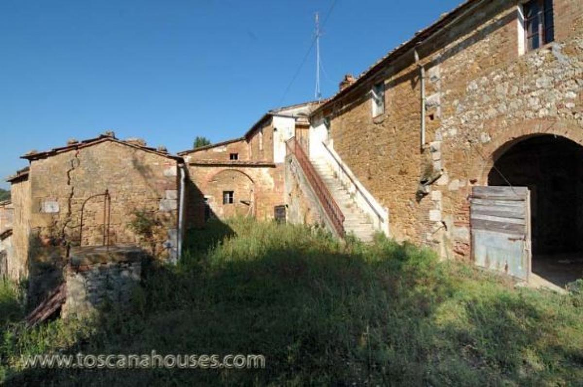 Picture of Home For Sale in Torrita Di Siena, Tuscany, Italy