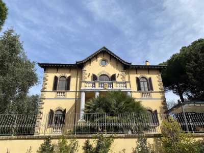 Villa For Sale in 