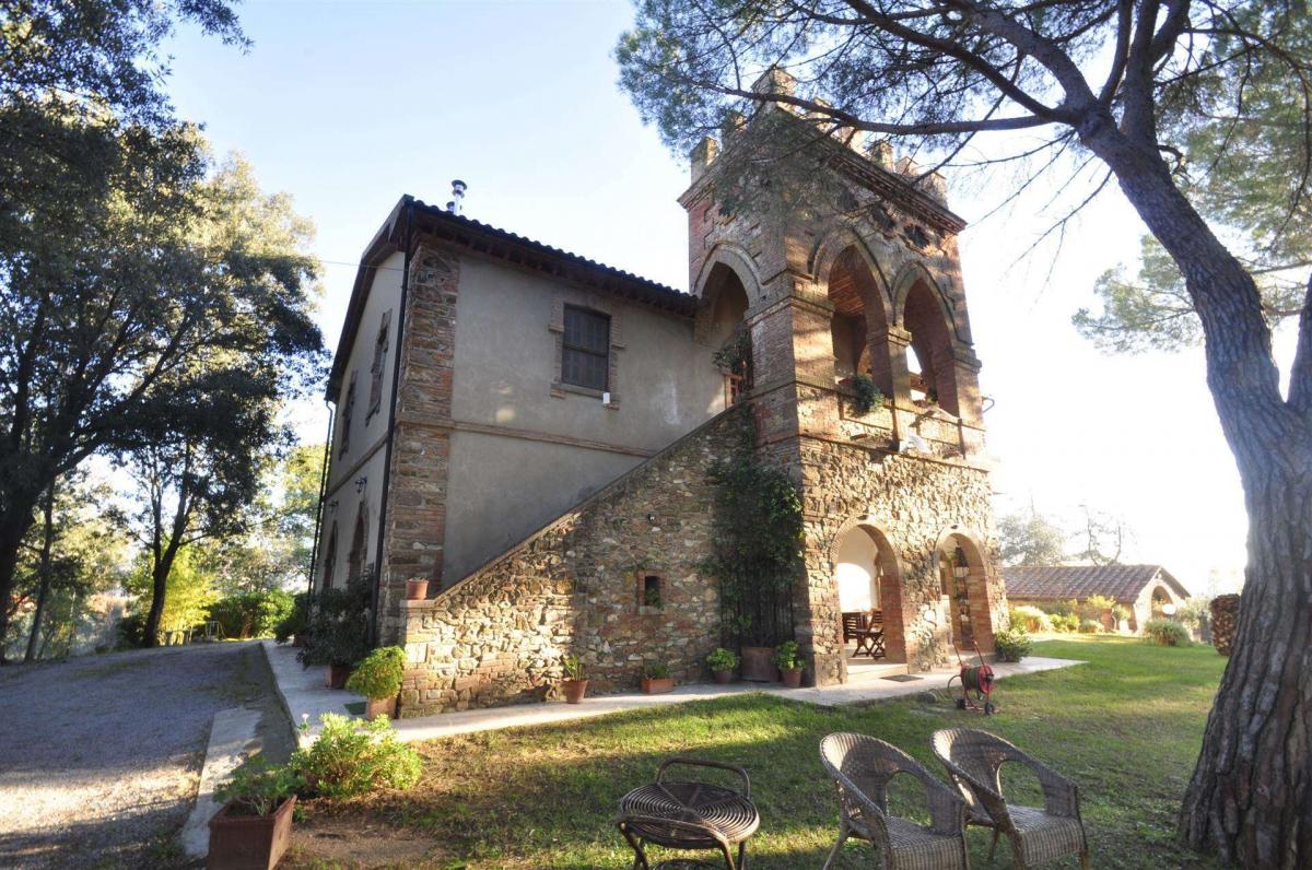 Picture of Home For Sale in Suvereto, Tuscany, Italy