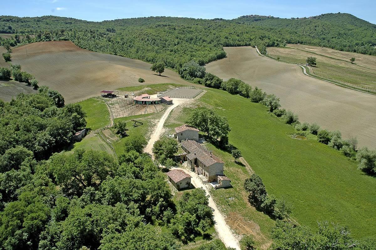 Picture of Villa For Sale in Casole D'Elsa, Tuscany, Italy