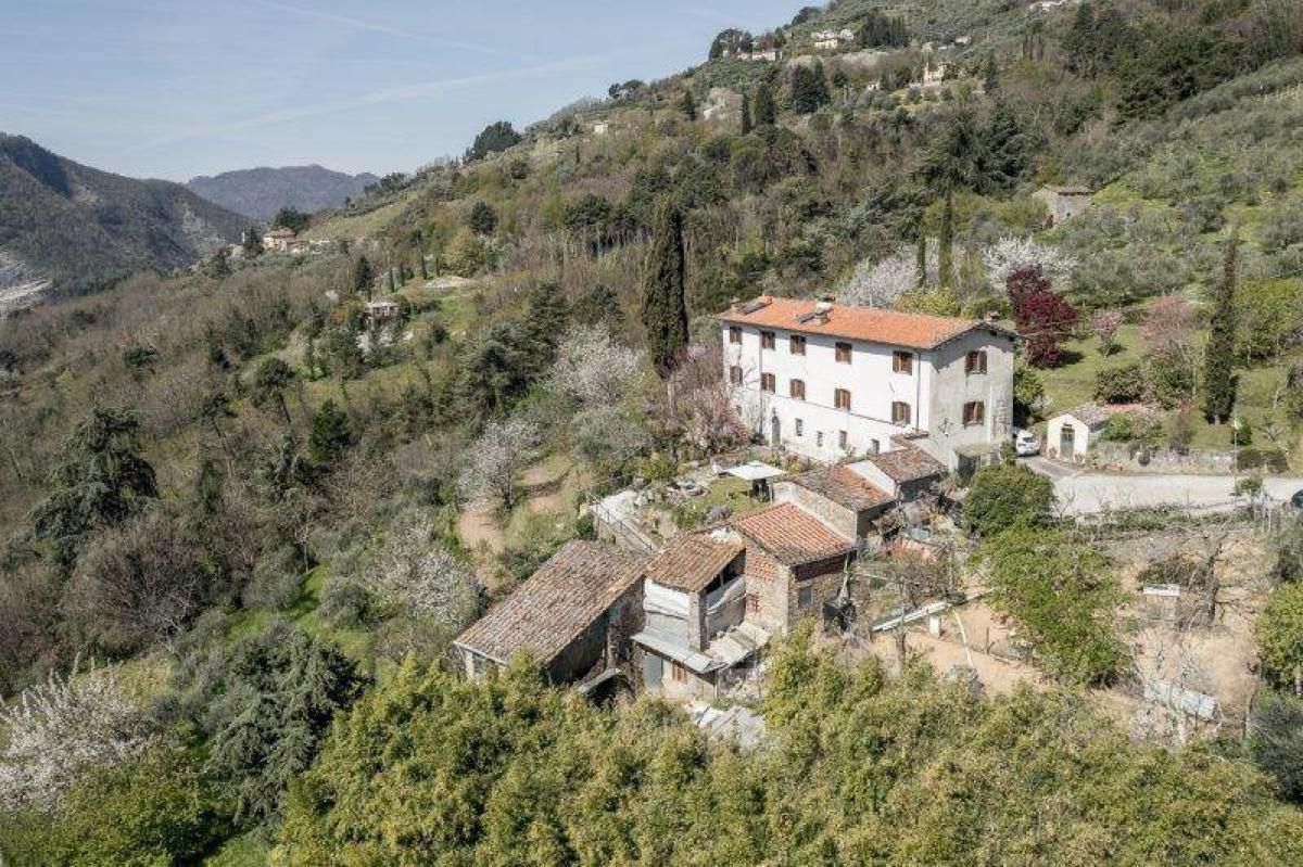 Picture of Home For Sale in Lucca, Tuscany, Italy