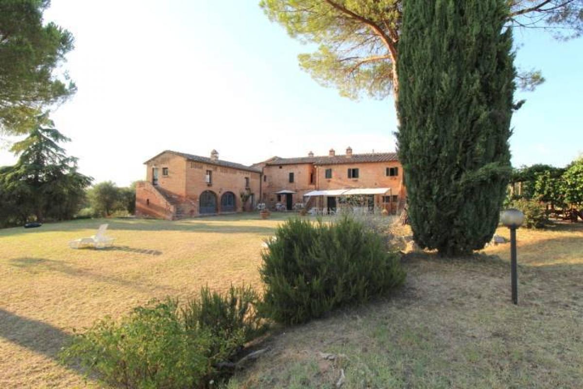 Picture of Home For Sale in Siena, Tuscany, Italy