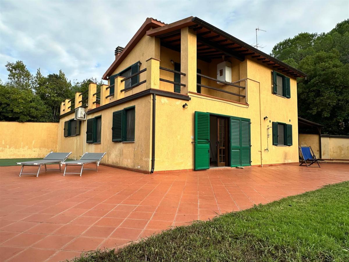 Picture of Villa For Sale in Orbetello, Tuscany, Italy