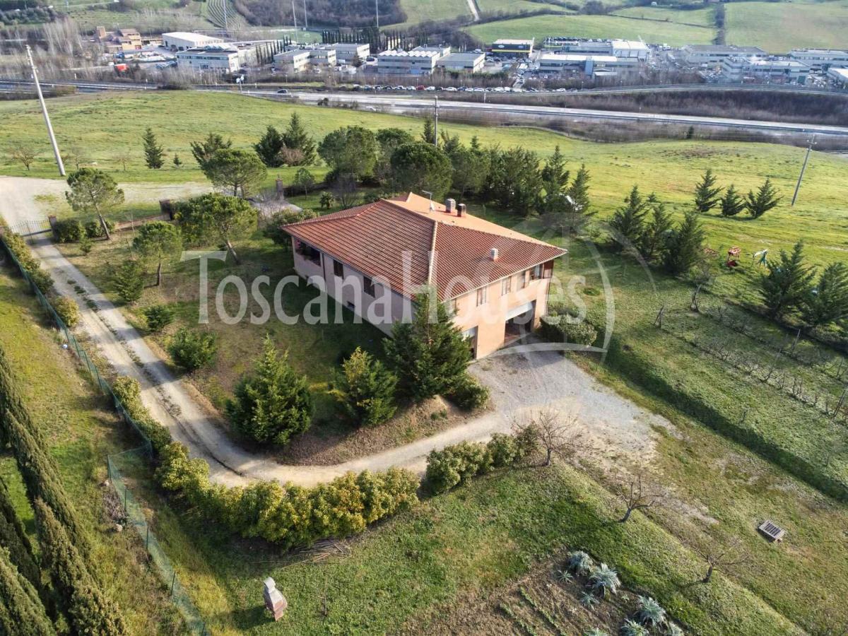 Picture of Villa For Sale in Siena, Tuscany, Italy