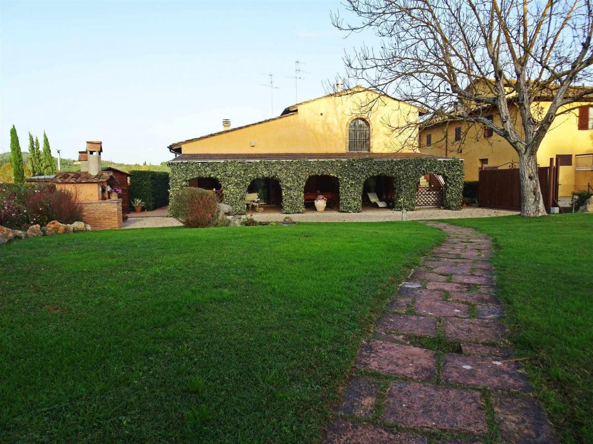 Picture of Home For Sale in Poggibonsi, Tuscany, Italy