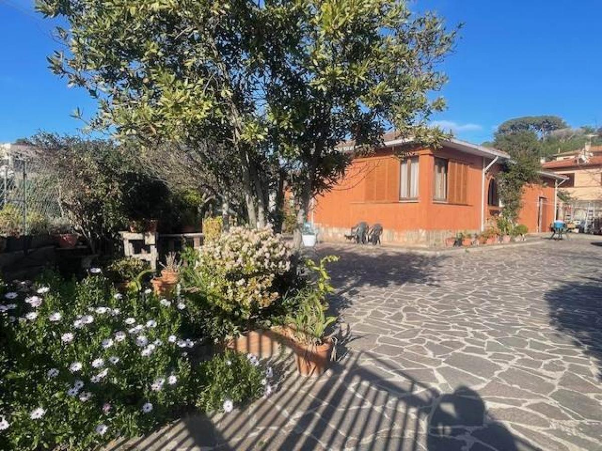 Picture of Apartment For Sale in Portoferraio, Tuscany, Italy