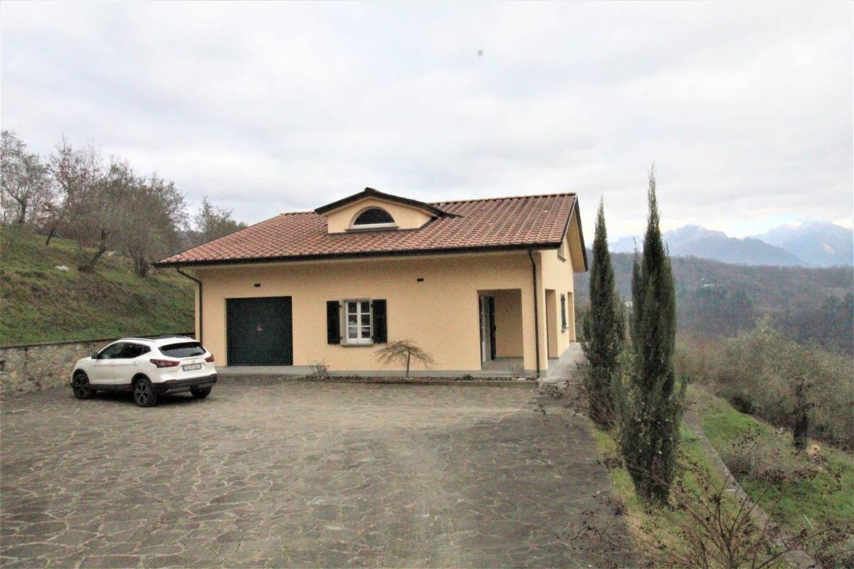 Picture of Villa For Sale in Fivizzano, Other, Italy