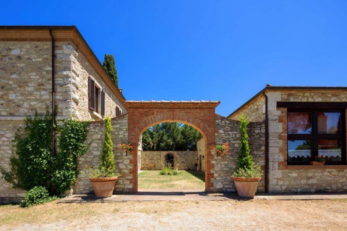 Picture of Home For Sale in Rapolano Terme, Tuscany, Italy