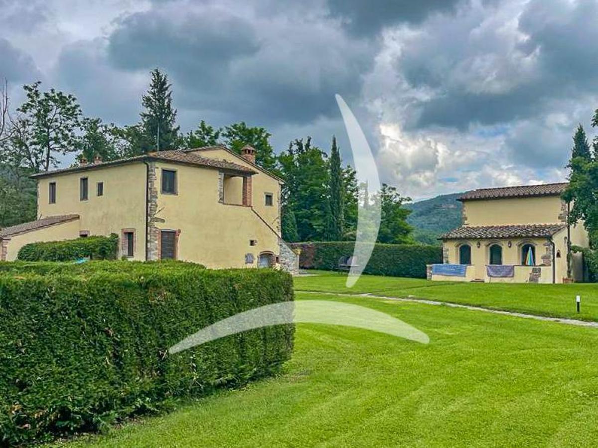 Picture of Home For Sale in Civitella In Val Di Chiana, Tuscany, Italy