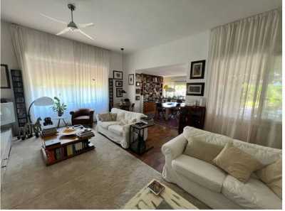 Villa For Sale in 