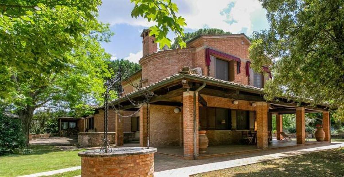 Picture of Home For Sale in Montepulciano, Tuscany, Italy