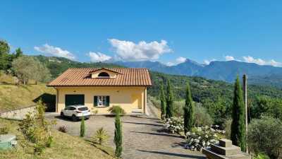 Home For Sale in Fivizzano, Italy