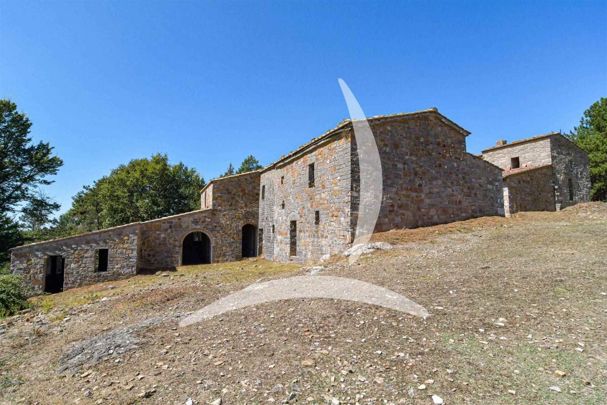 Picture of Villa For Sale in Radicondoli, Tuscany, Italy