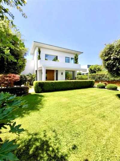 Villa For Sale in 