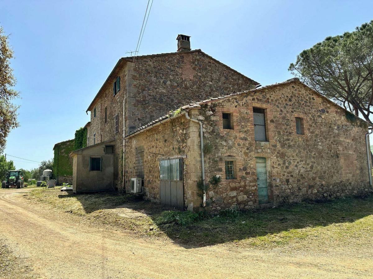 Picture of Home For Sale in Roccastrada, Tuscany, Italy